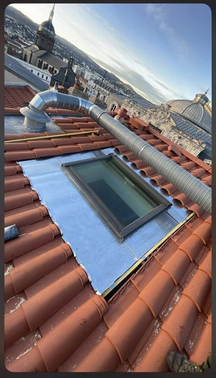 Pose de fenêtre de toit Auvergne